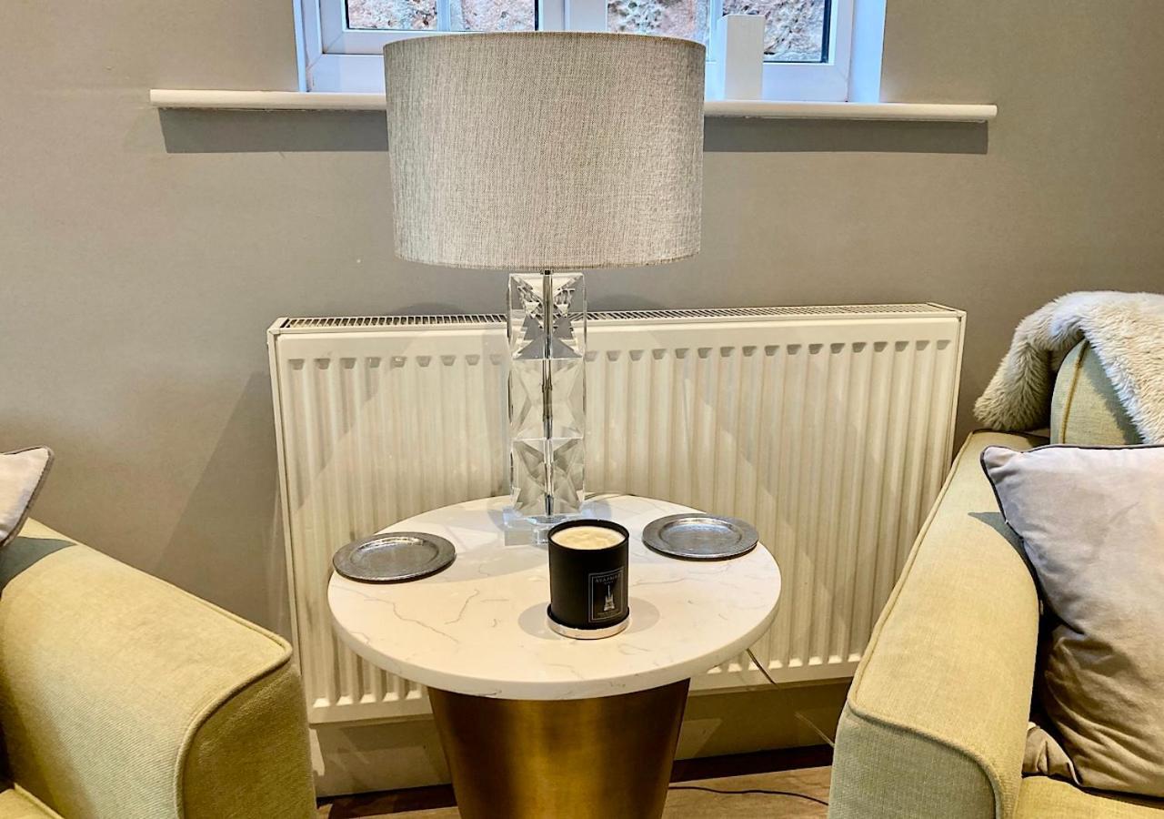 The Lodge Chester - Luxury Apartment For Two, With Free Parking! Hough Green Esterno foto