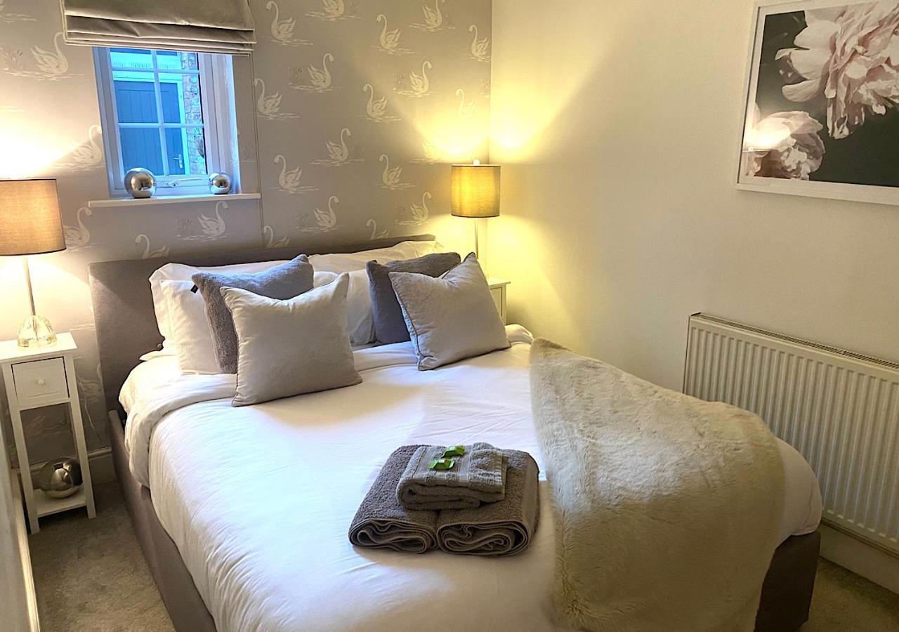 The Lodge Chester - Luxury Apartment For Two, With Free Parking! Hough Green Esterno foto
